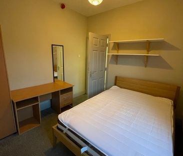 69 Junction Road, Hunters Bar - Photo 5