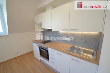 Pronájem bytu 1+kk 30 m - Photo 2