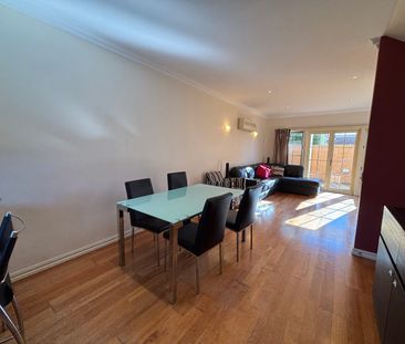 Central Convenience - Photo 2