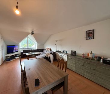 BURST - Dakappartement vlakbij het station. - Foto 1