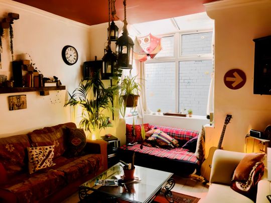 Homely double bedroom in Rusholme - Photo 1