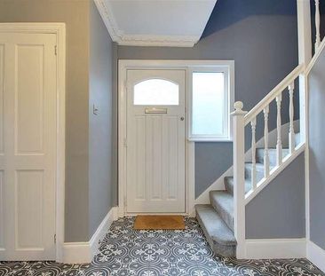 Woodlands Avenue, Berkhamsted, HP4 - Photo 1