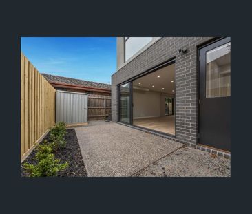 Modern and stylish townhouse - Photo 5