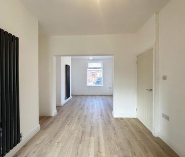 2 bedroom terraced house to rent - Photo 4