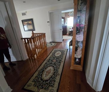 19 Red Plant Crescent #Upper Bedroom - Photo 5