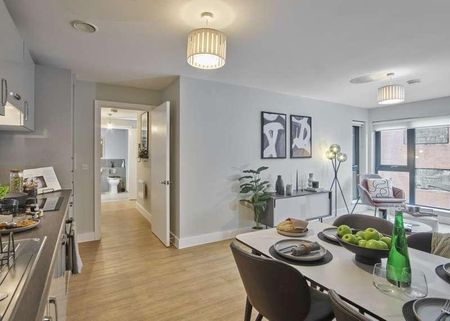 Newbury, Berkshire, RG14 - Photo 3