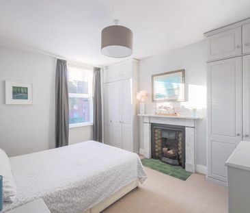 4 bedroom terraced house to rent - Photo 3