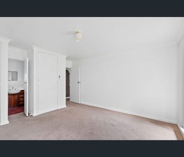16 Clyde Place, Mandurah, WA 6210 - Photo 6