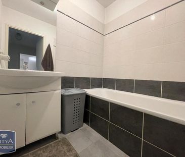 Location Appartement 2 pièces 42m² CHATEAURENARD 13160 - Photo 2