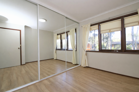 Low-Maintenance Neat Two Bedroom Townhouse - Photo 2