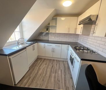 2 Bed Flat, Hotwells, BS8 - Photo 1