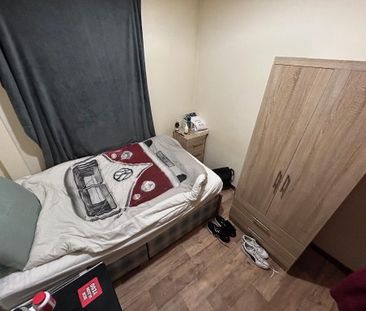 Unit 2, 36 Fitzroy Avenue, Holylands, Belfast, BT7 1HW - Photo 6