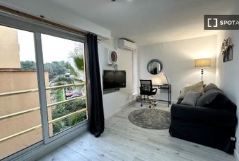 barcelona, Catalonia 08870