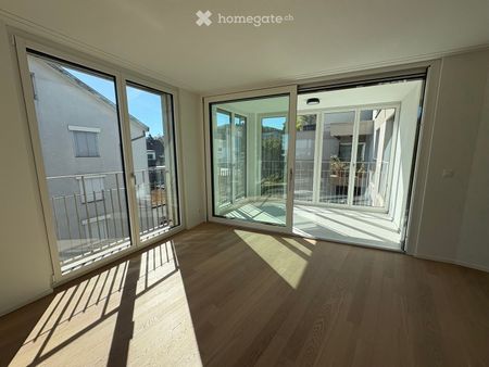 Bright 3.5-Room Apartment with Winter Garden, 2 Bathrooms and Balcony in Zurich-Affoltern - Photo 5