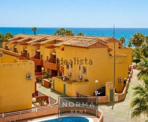 Alquiler de piso en Calle Fuego - Photo 1