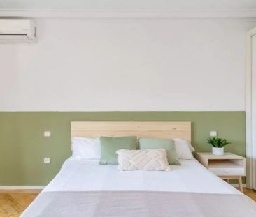 Room in a shared 6-bedroom apartment for rent in Prosperidad. - Foto 5