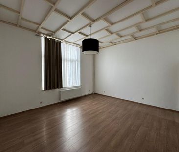 Saint-Gilles, Grand appartement de 100m2 d'une chambre rénové - Foto 2
