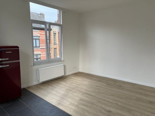 Appartement te huur - Photo 1