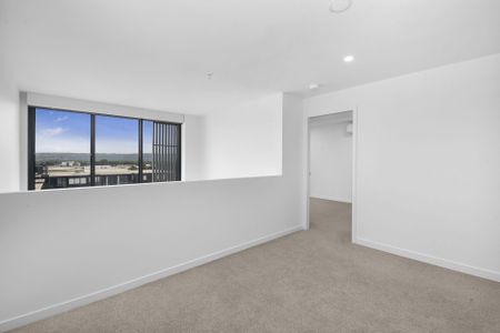 1008/8 Aviators Way, Penrith - Photo 4
