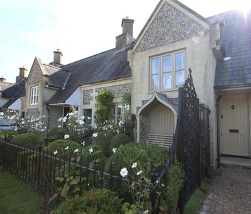 2 bedroom end of terrace house to rent - Photo 1