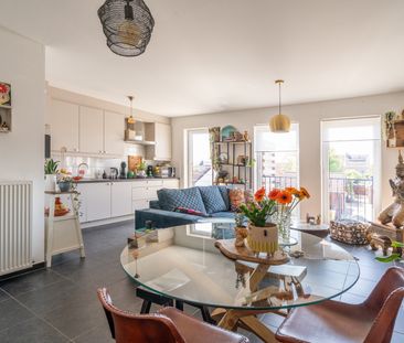 APPARTEMENT OP DE EERSTE VERDIEPING IN HET CENTRUM - Foto 3