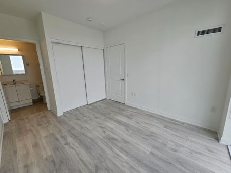 For Lease - 4655 Metcalfe Avenue Unit# PH 2203, Mississauga, Ontario - Photo 3