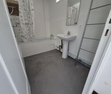Location Appartement 3 pièces 54m² ARRAS 62000 - Photo 4