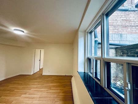 For Lease - 5 High Park Boulevard Unit# A1, Toronto, Ontario - Photo 4