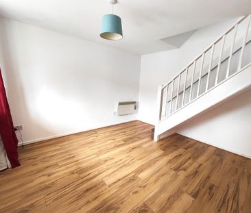 2 bedroom terraced house to rent - Photo 3