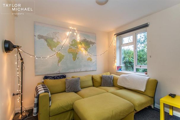 5 bedroom terraced house to rent - Photo 1