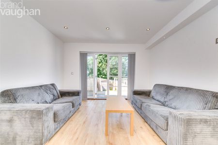 4 bedroom terraced house to rent - Photo 2