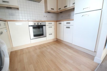 1 bedroom flat to rent - Photo 4
