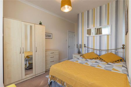 1 bedroom semi-detached house to rent - Photo 3