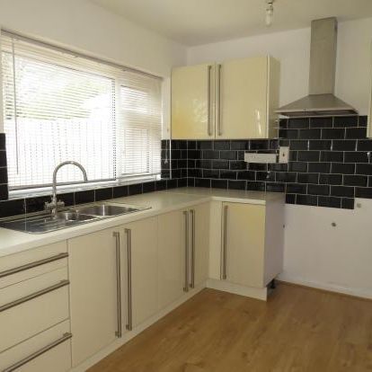 2 bedroom house to rent - Photo 1