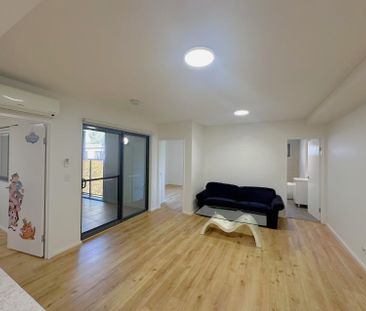 Spacious and Modern Apartment with Timber Floors in a Prime Toongab... - Photo 5