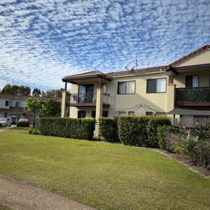 3 bedroom townhouse and extra income opportunity - Photo 3