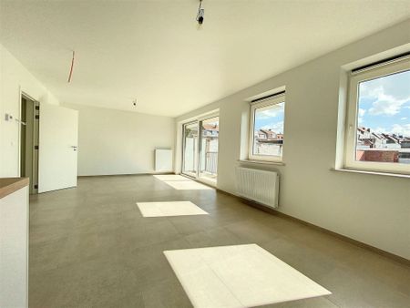 Appartement met 2 kamers en parking - Photo 5