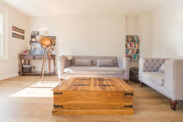 2 bedroom flat to rent - Photo 1