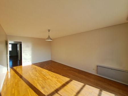 Location Appartement 3 pièces 72m² - Photo 2