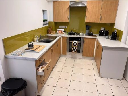 Classic En-suite Ground Floor - Photo 4