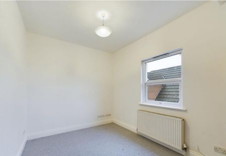 1 Bed Flat, Chatsworth Road, CR0 - Photo 2