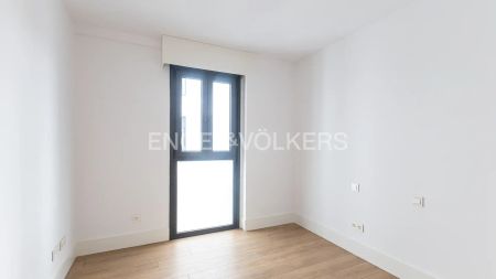 Piso de alquiler en Calle de Evaristo San Miguel, Argüelles - Photo 2