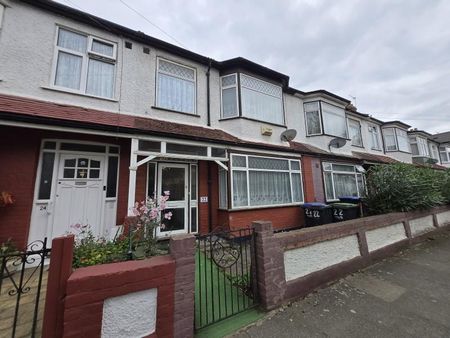 3 bedroom terraced house to rent - Photo 4