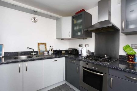 Hanover Avenue, Docklands, E16 - Photo 4