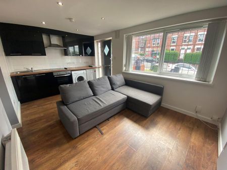 2 bedroom apartment to rent - Photo 3