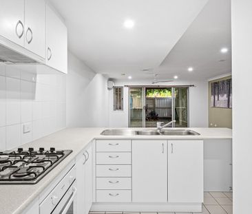 Space, Comfort & Convenience! - Photo 1