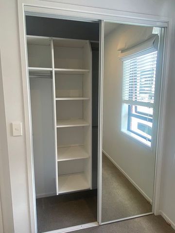 2-bedroom apartment with deck, parking and storage - Photo 5