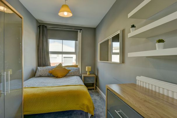 1 bed house of multiple occupation to rent in Albemarle Road, Taunton, TA1 - Photo 1