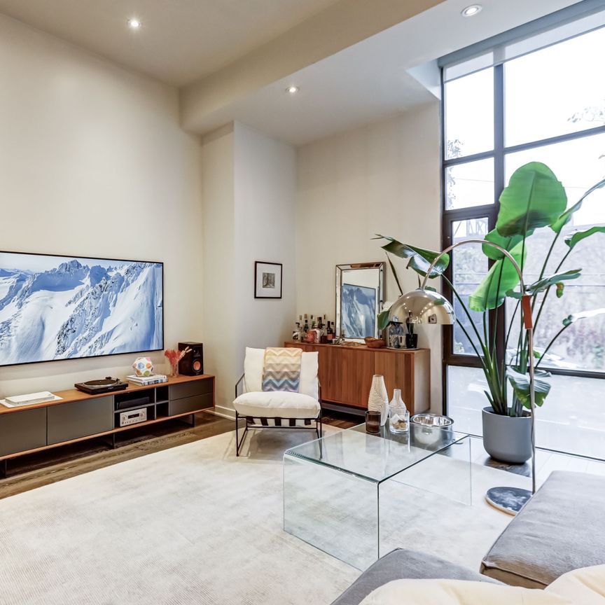 For Lease - 9a Gilead Place, Toronto, Ontario - Photo 1