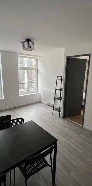 Location Appartement 2 pièces 28m² AVESNES SUR HELPE 59440 - Photo 1